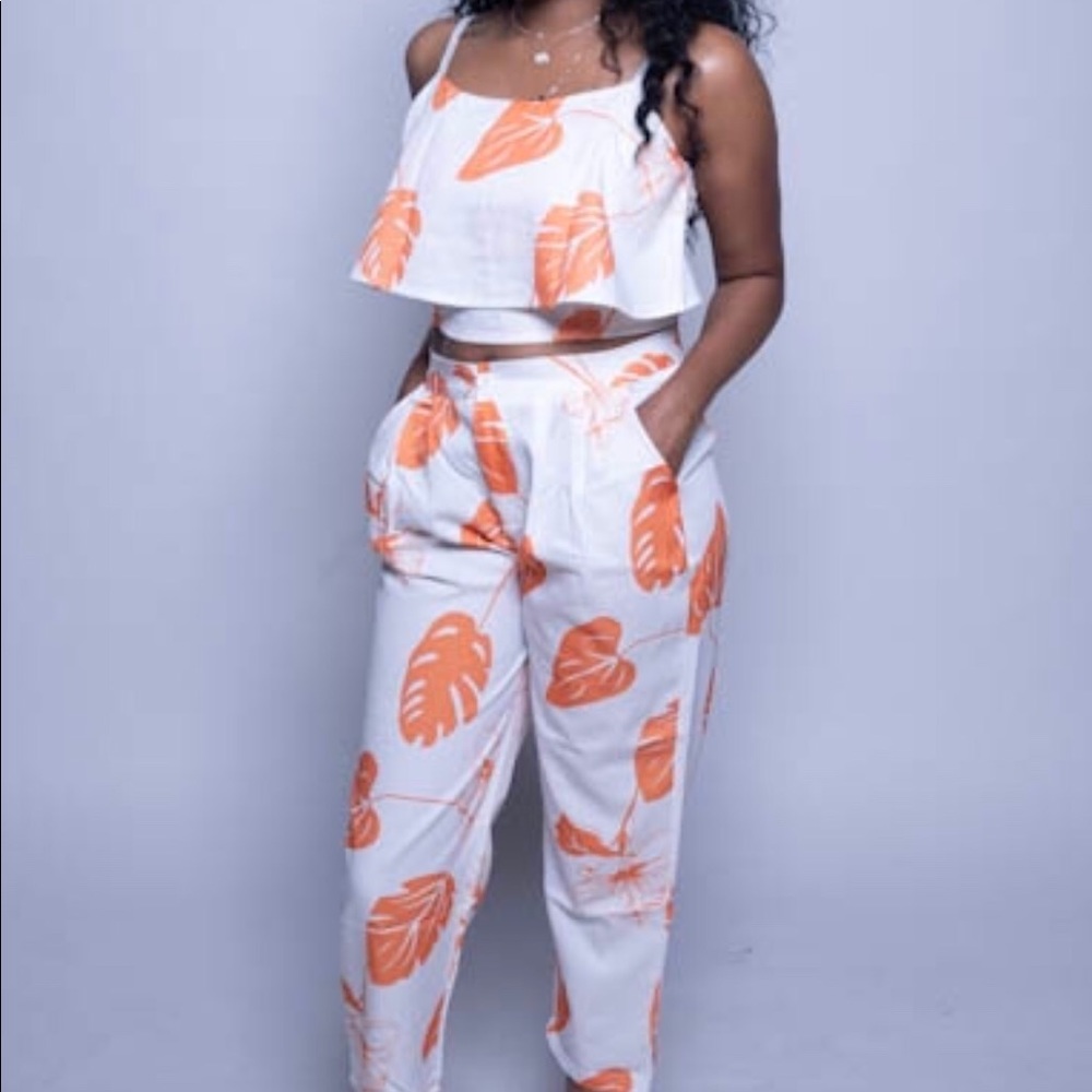 Orange and white set